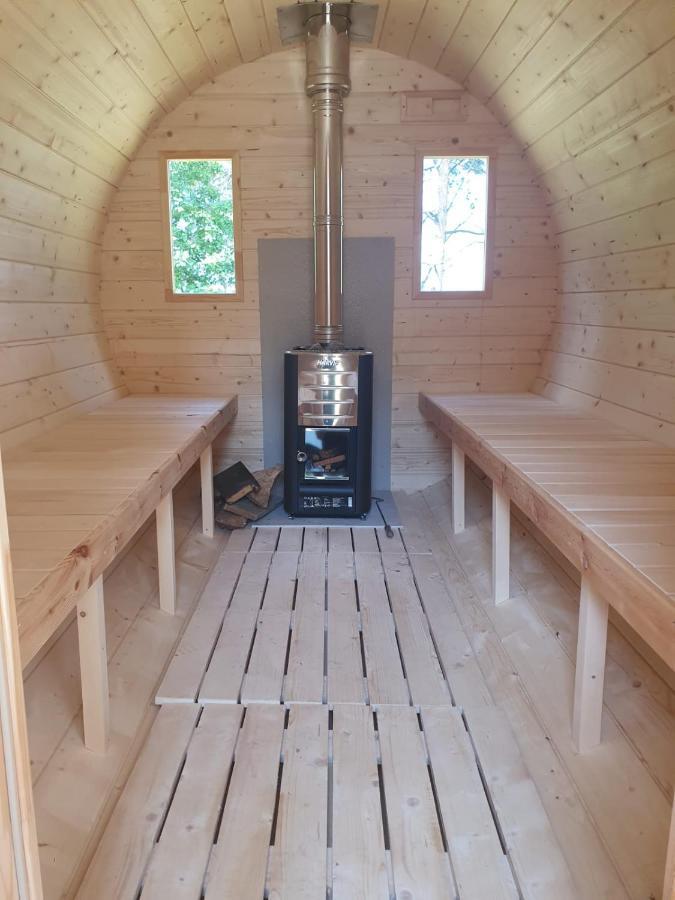 Domki Nad Jeziorem Dąbrówno Extérieur photo